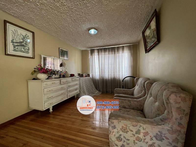 C1225 Hermosa casa rentera de venta en zona comercial